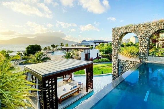 width_1280_stkittscabanapool